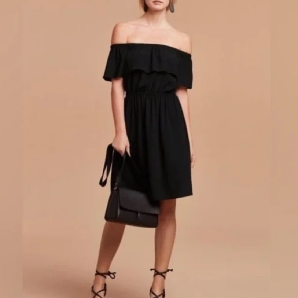 NWT Aritzia Wilfred Hosta Off the Shoulder Dress